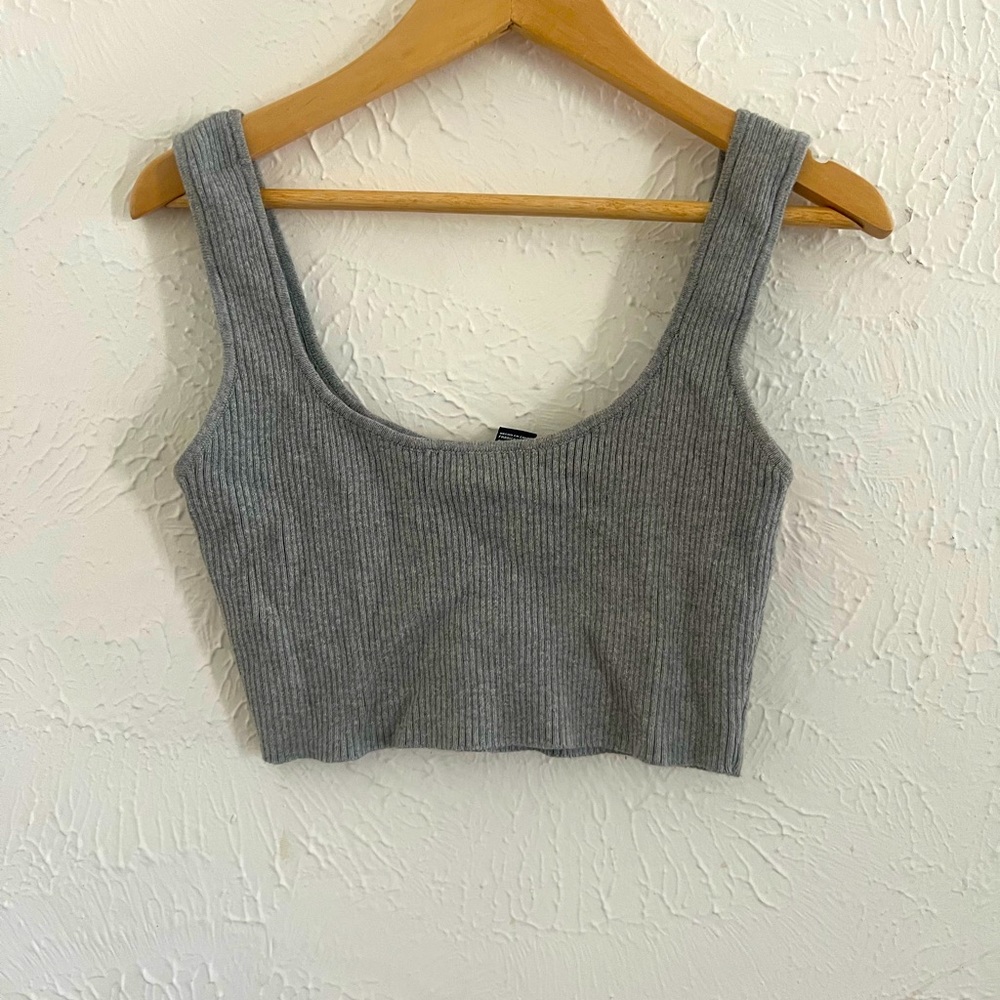 Forever 21 grey crop top
